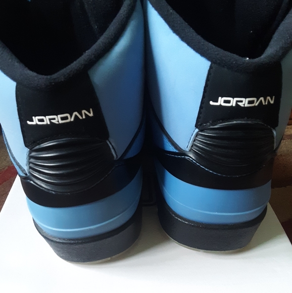 Air Jordan 2 UNC CAROLINA - Picture 3 of 7